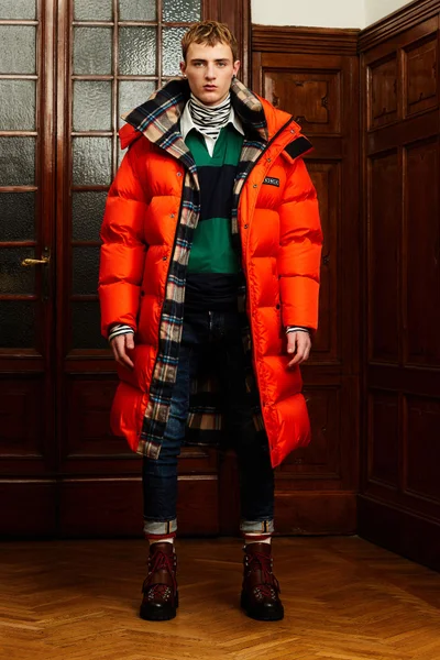 Look 42